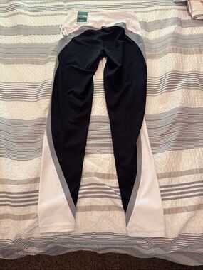 Victoria's Secret Black, White & Gray Colorblock High-Rise Leggings